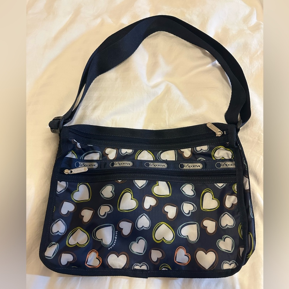 LeSportsac deluxe every day bag